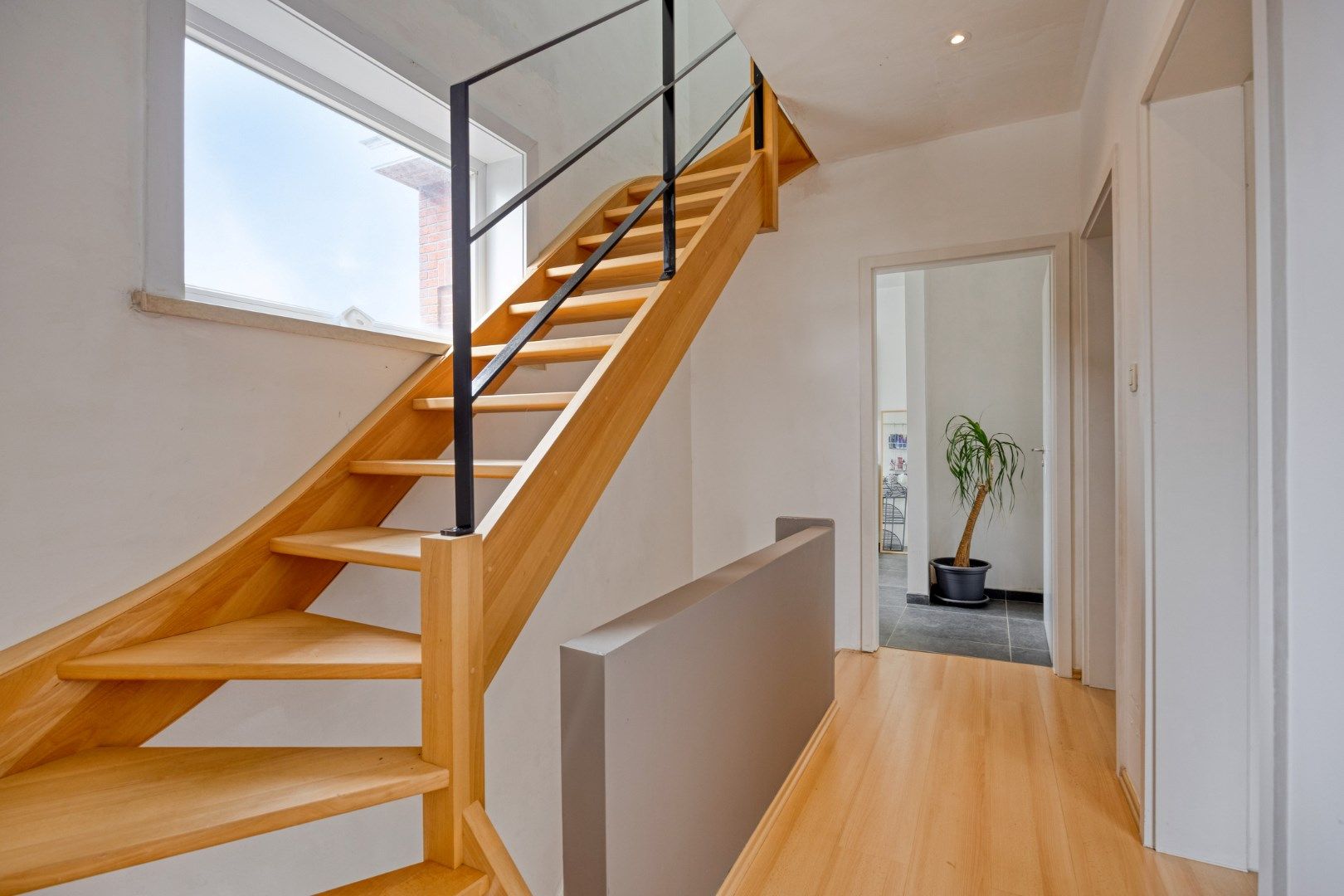Prachtige halfopen bebouwing in Linden met 4 slaapkamers -  bewoonbare oppervlakte 211 m² foto 13