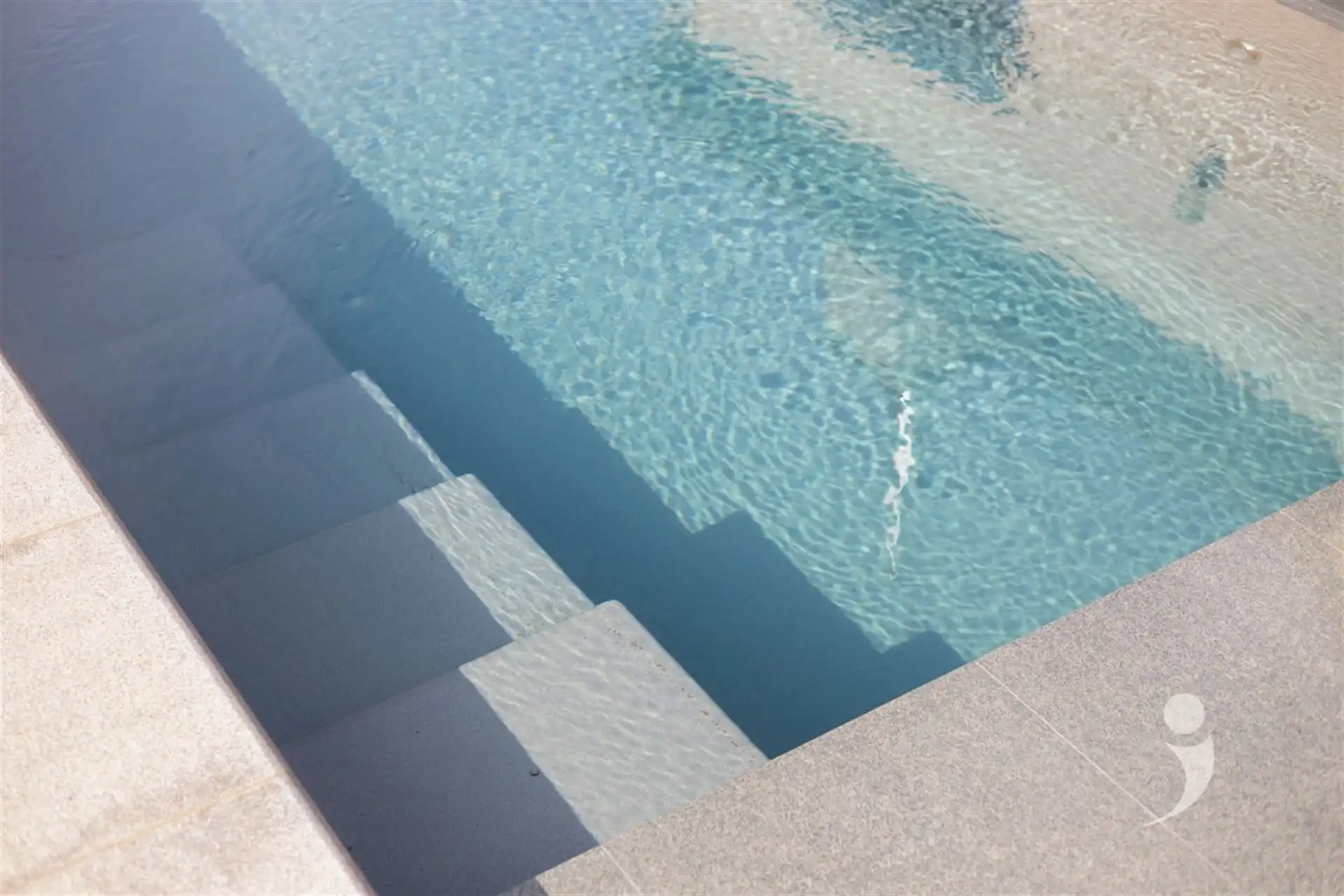 Prachtige villa met hoogwaardige afwerking foto 47