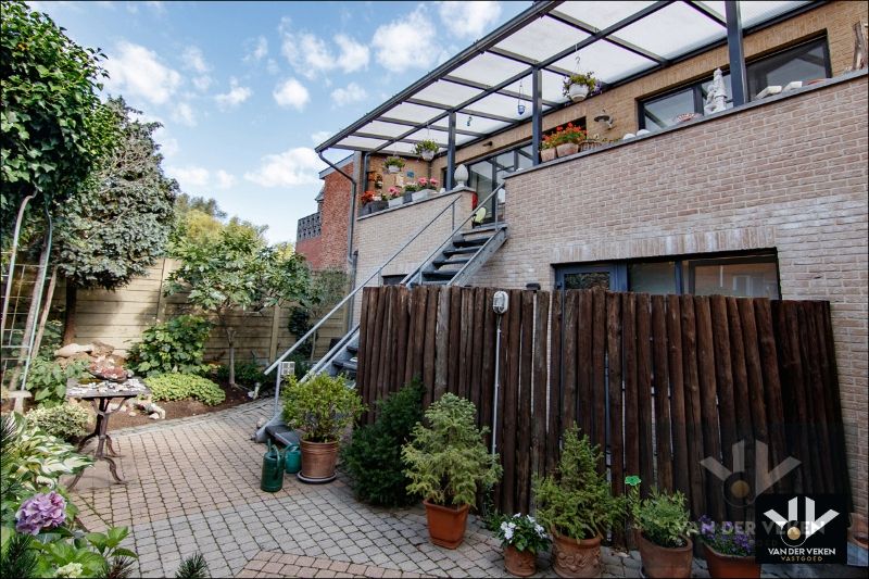 Ruime woning met stadstuin aan Hasseltse stadsrand foto 9