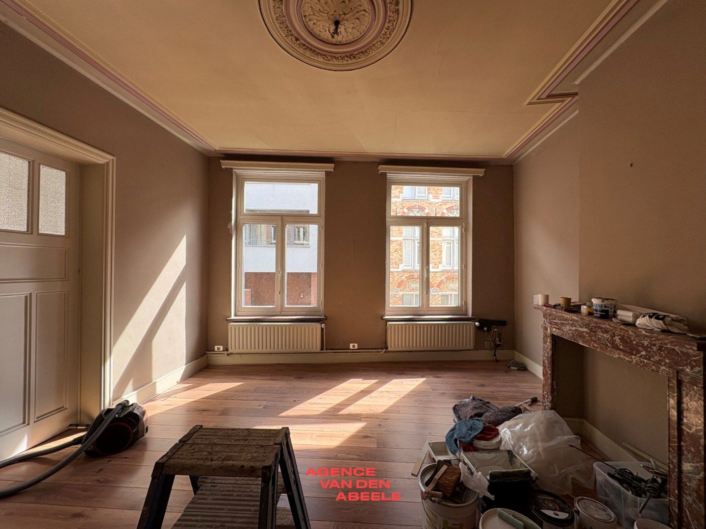 Recent gerenoveerd 2-slaapkamerappartement met terras in het centrum van Brugge foto 2