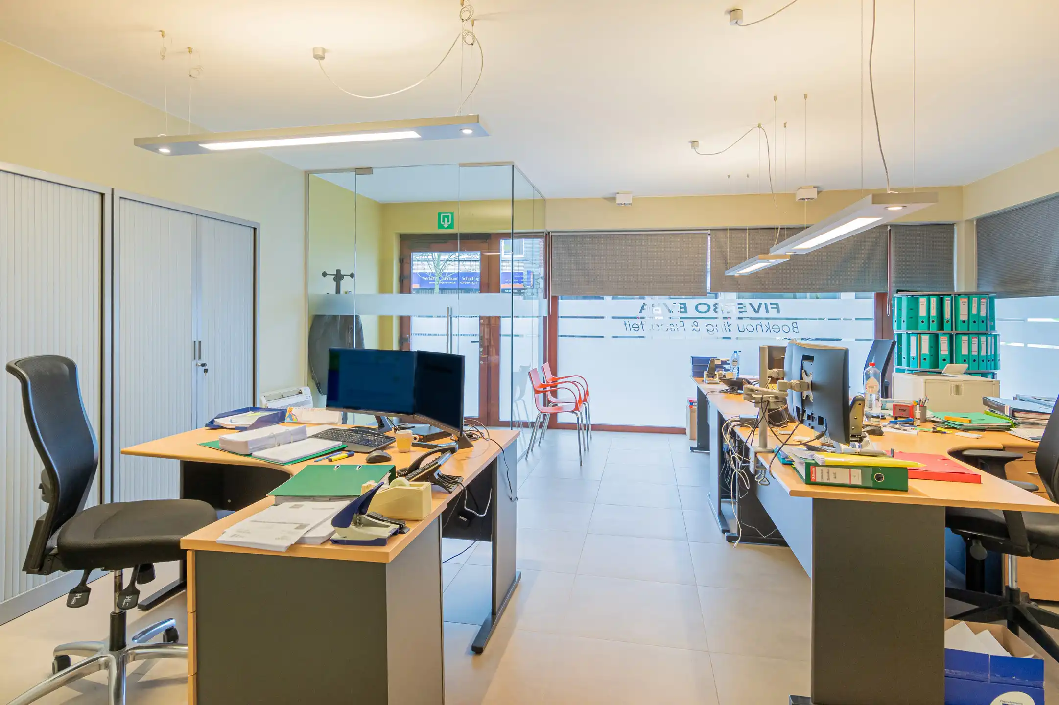 Handelsruimte/kantoorruimte te koop in centrum Willebroek foto 3