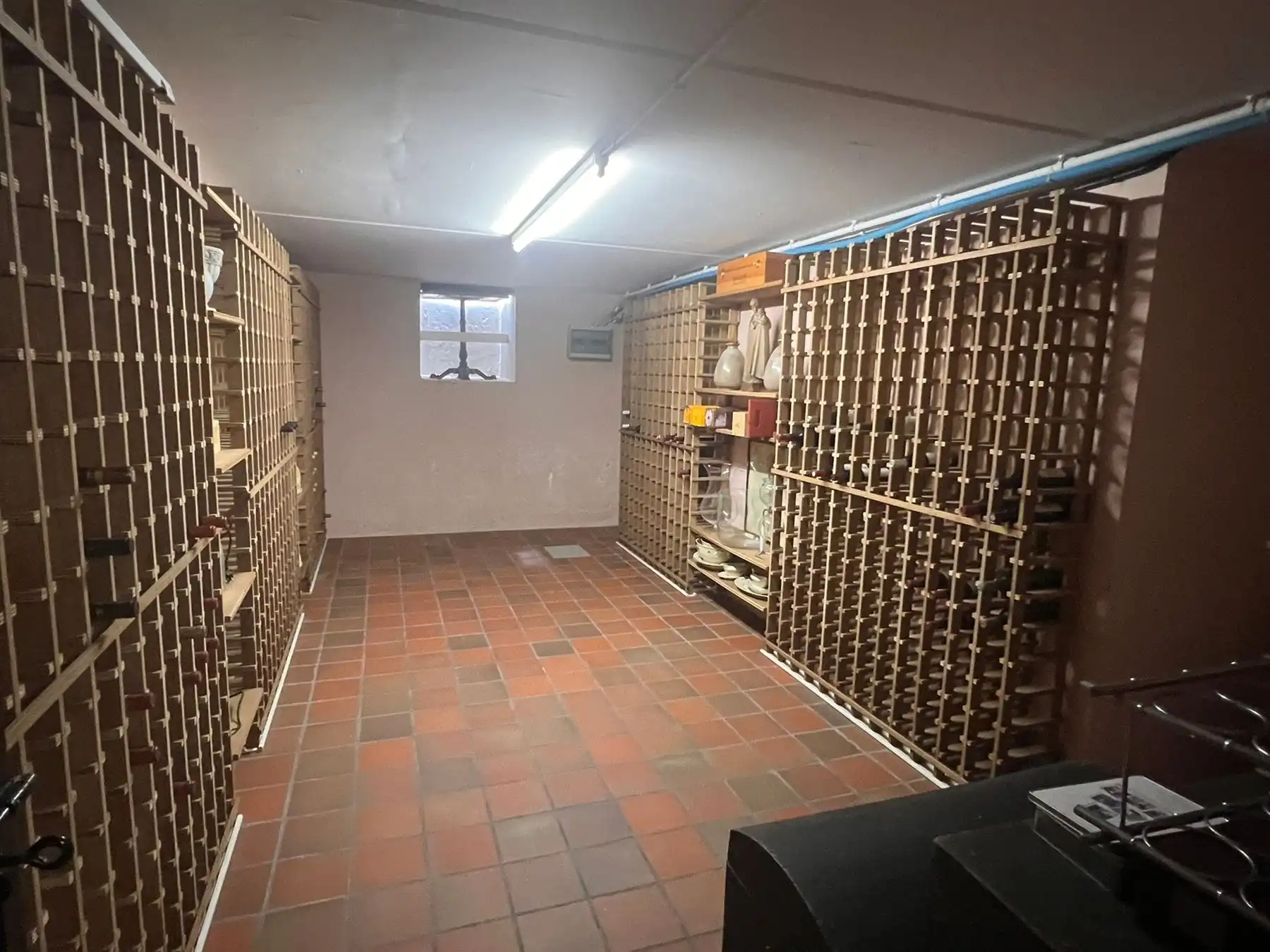 Karaktervolle villa met bijgebouwen foto 24