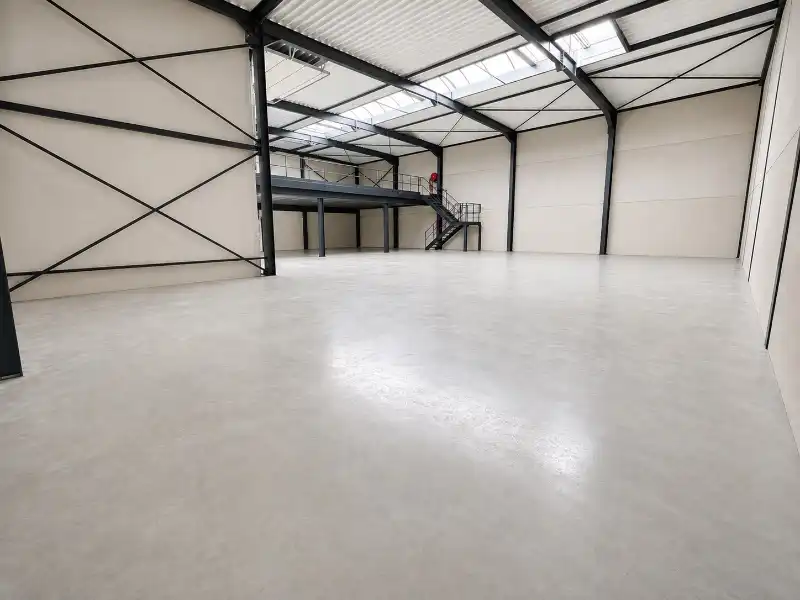 TE KOOP: (Herentals) KMO-unit foto 3