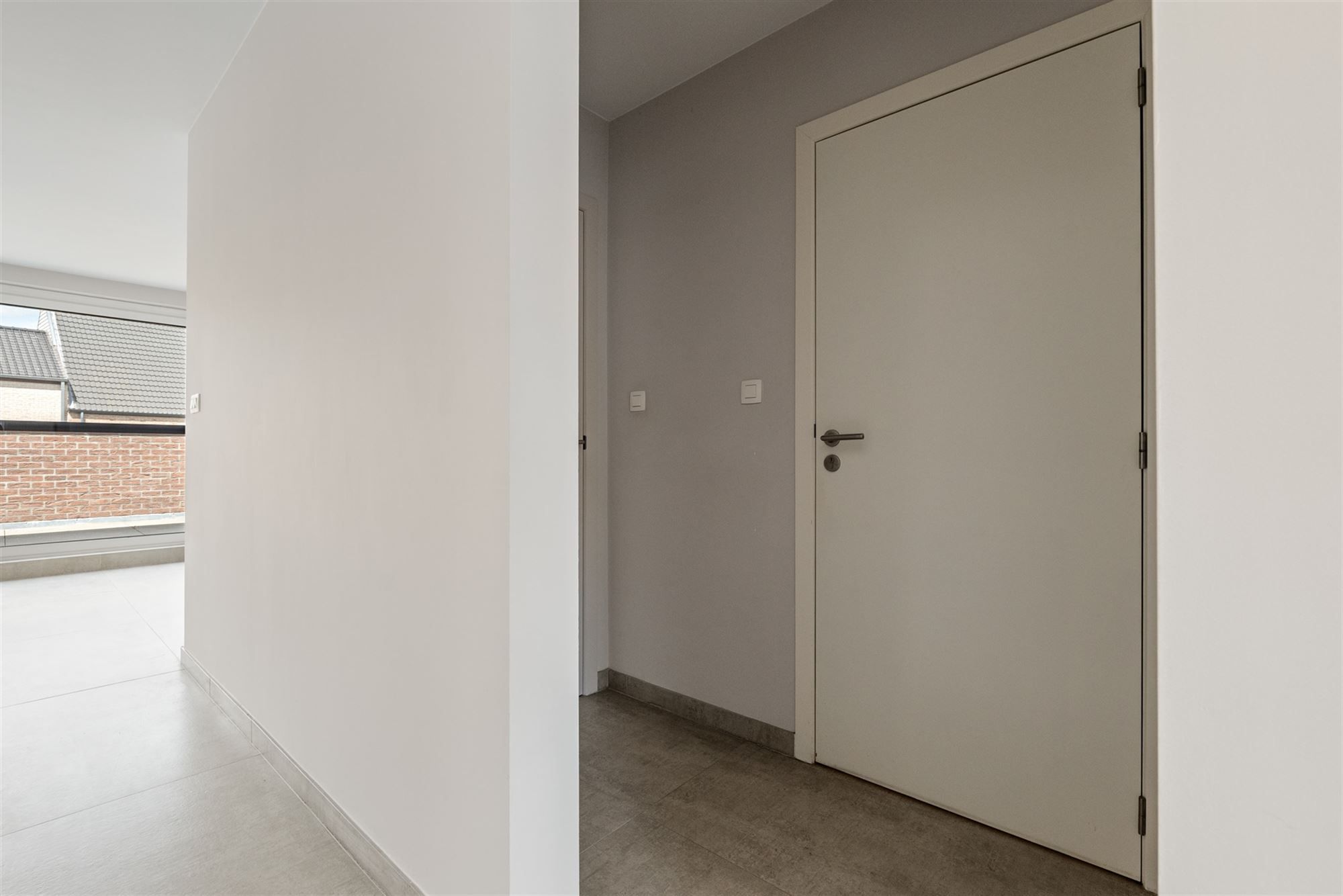 KNAP APPARTEMENT MET 3 SLKS EN STAANPLAATS IN LANDEN  foto 5