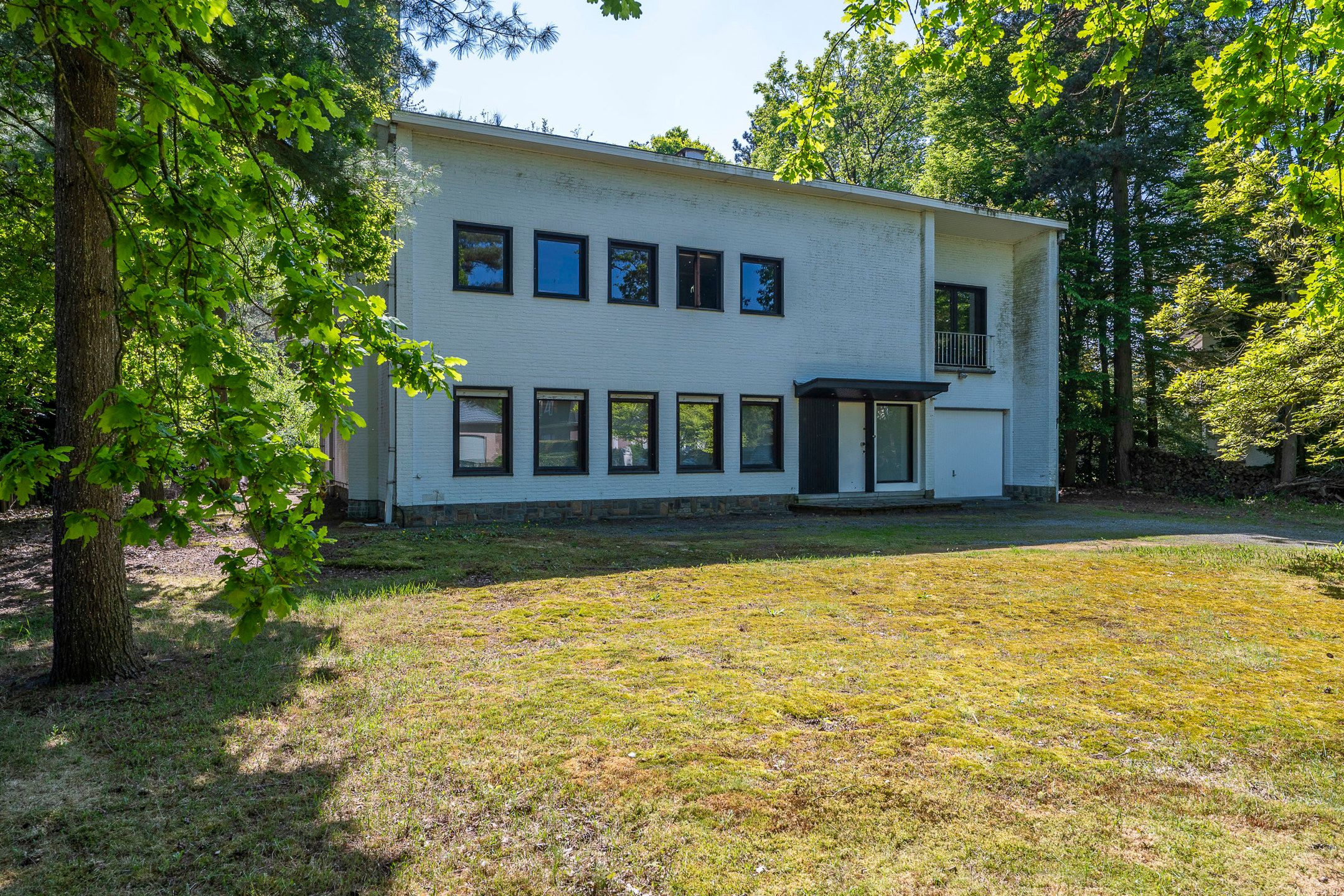 Unieke te renoveren villa op riant perceel foto 27
