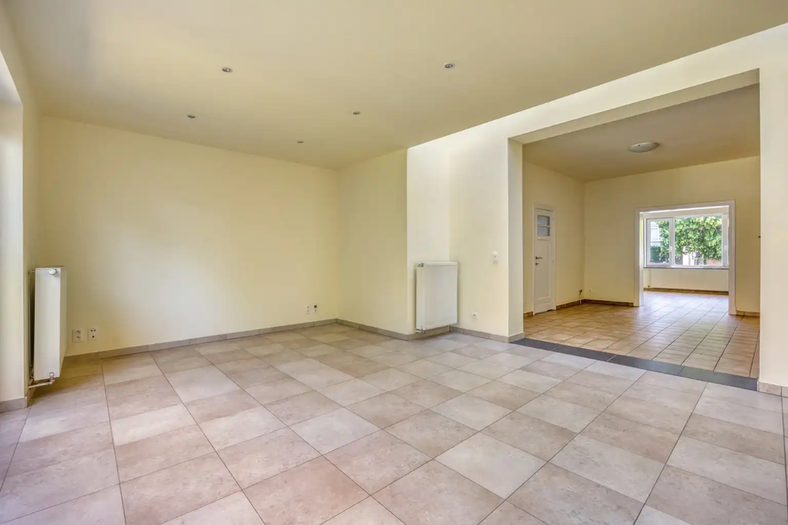 Instapklare 2-gevelwoning nabij Sint-Agatha-Berchem foto 9