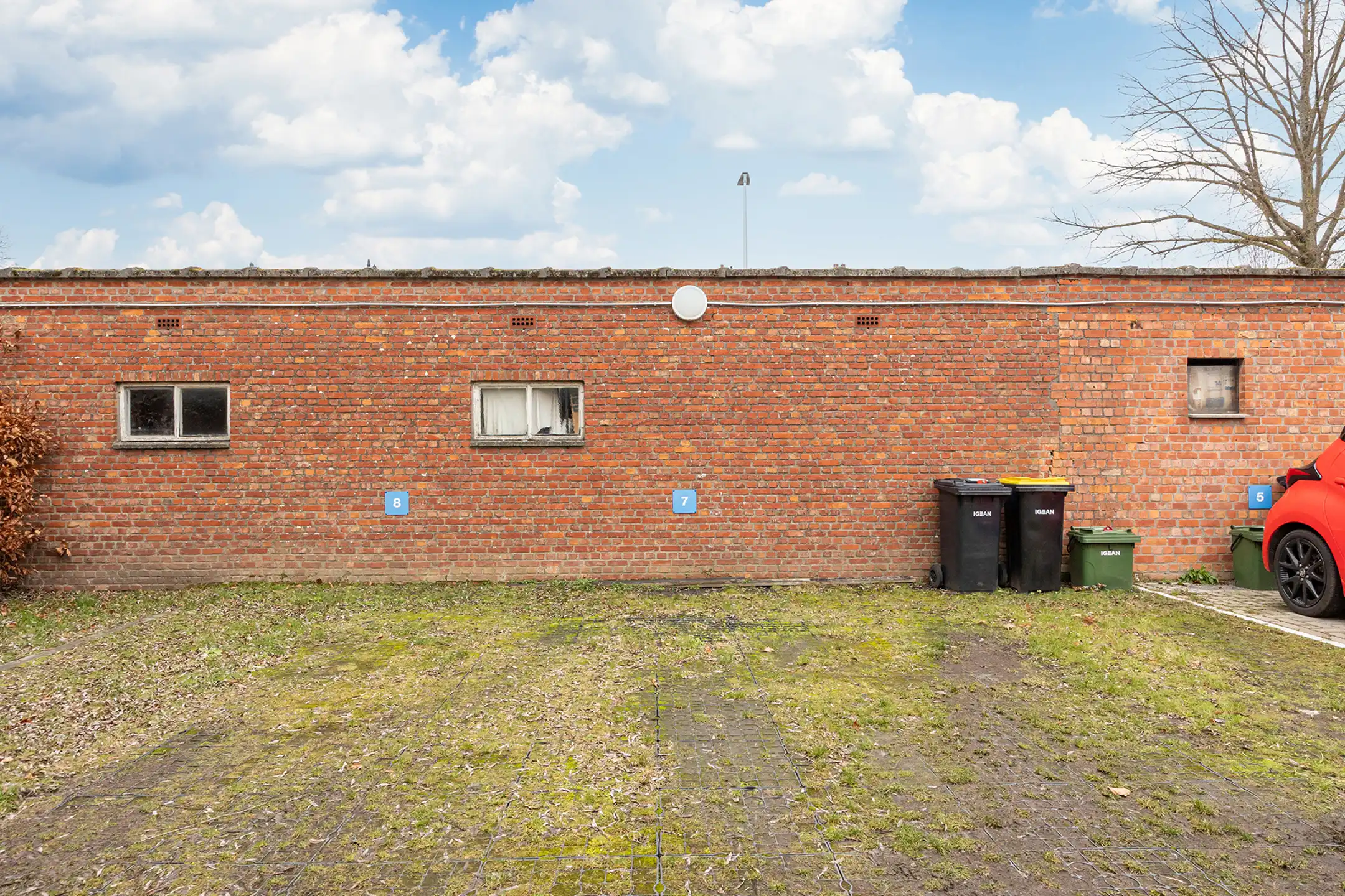 Recent 2-slaapkamerappartement met terras en autostaanplaats foto 15