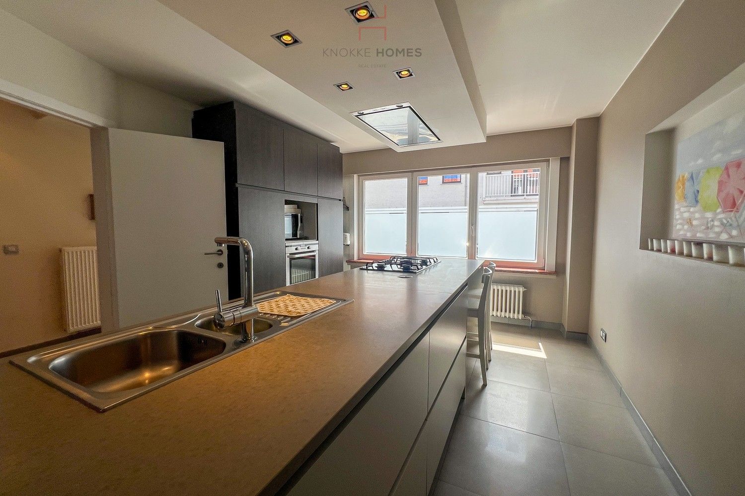 Charmante en volledig gemeubelde gezinswoning in het hart van Oud-Knokke foto 5