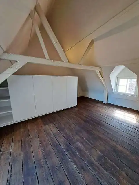 Gerenoveerde woning met TERRAS te huur in Centrum Brugge foto 5