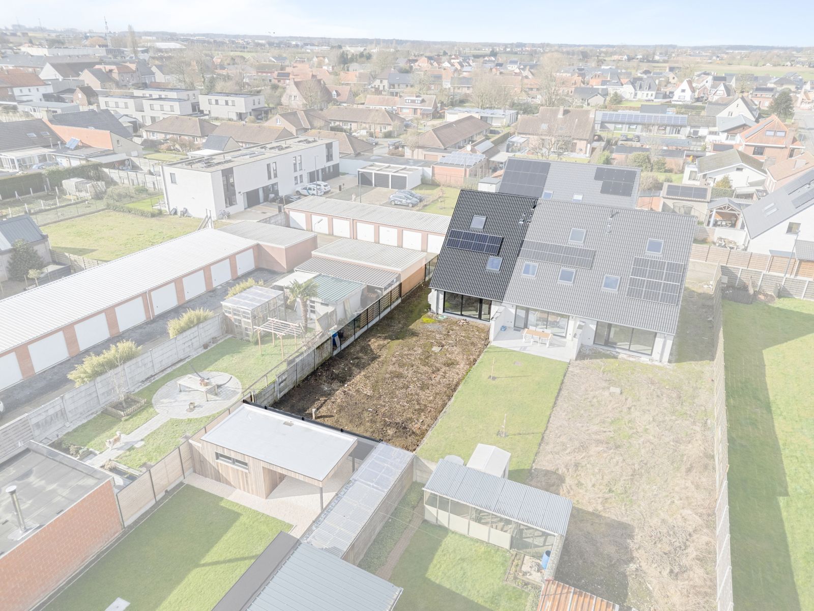 Instapklare, BEN, halfopen woning in het hart van Wingene foto 10