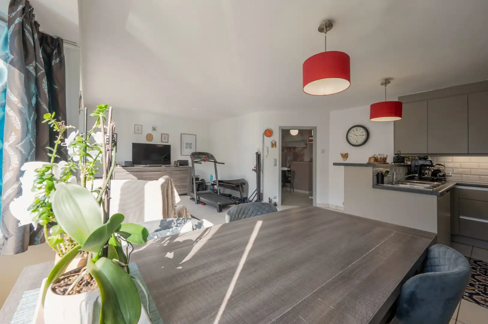 Lichtrijk appartement in het centrum van Sijsele foto 4