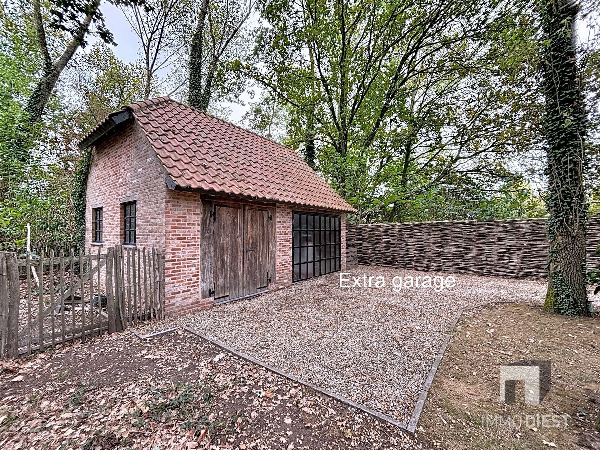 Villa-Landhuis met 4slpk op 19,89are foto 7