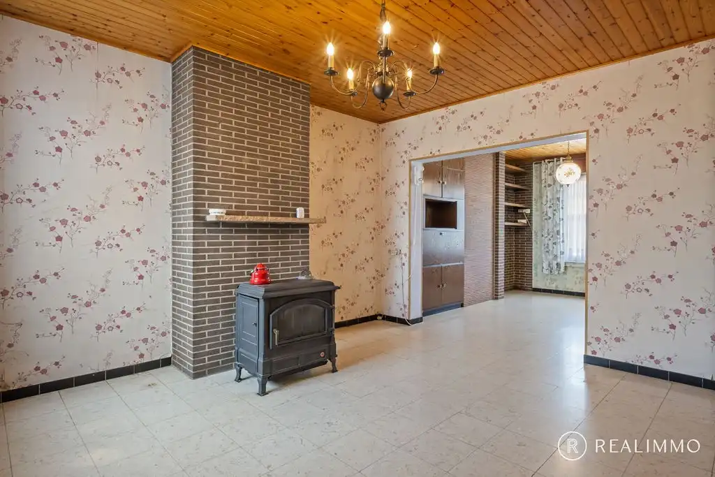 Renovatieproject met uitbreidingsmogelijkheden in rustige straat foto 6