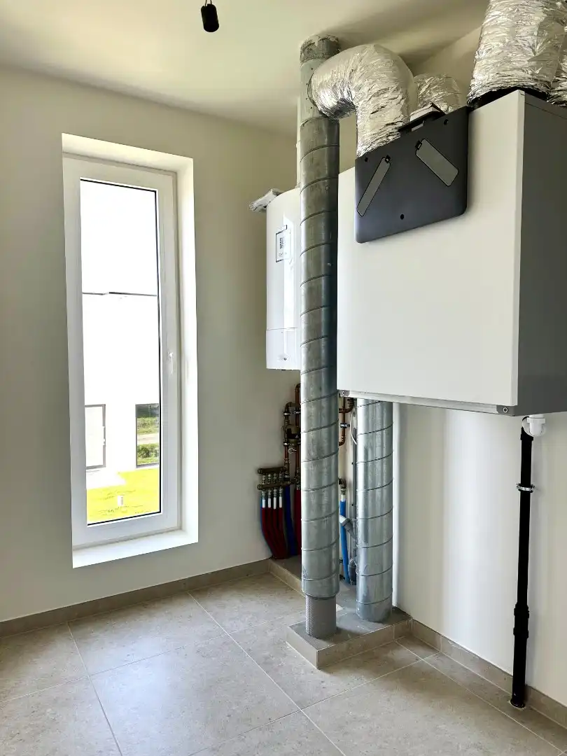 Moderne woning in groene omgeving te Ruddervoorde foto 16