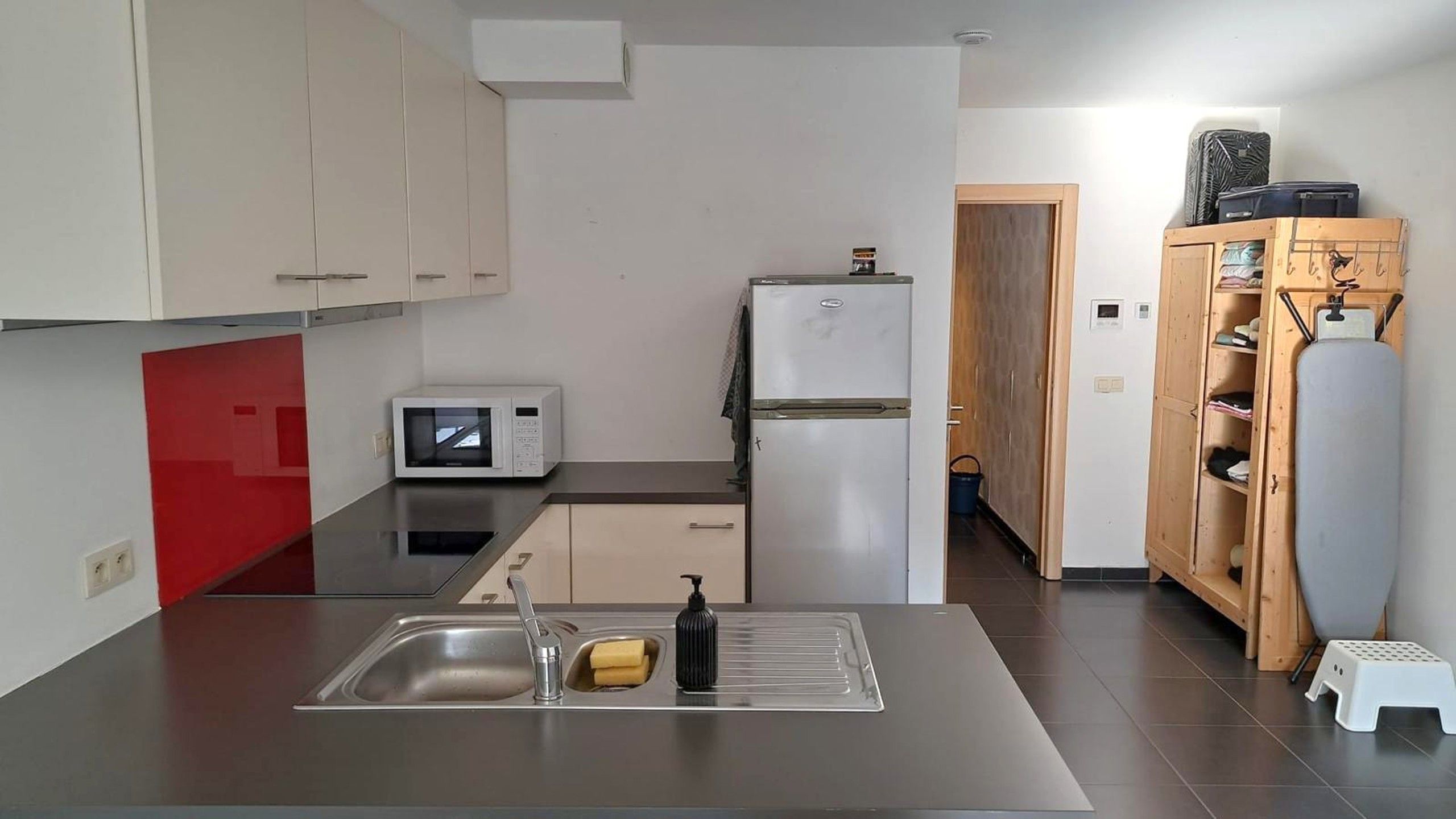 Rustig gelegen appartement met 2 slaapkamers foto 4