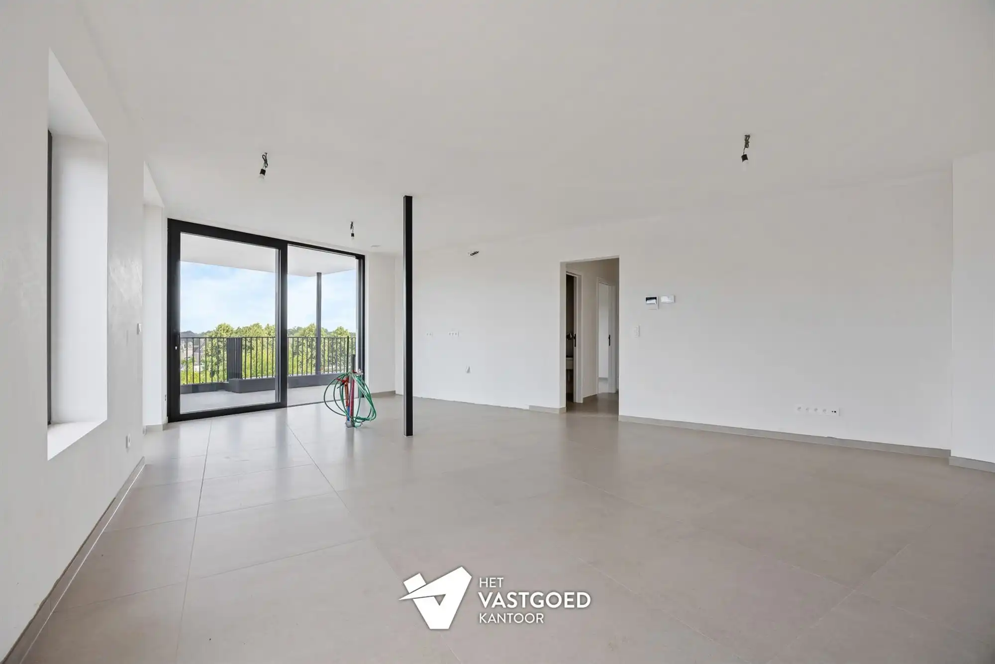 ROYAAL APPARTEMENT MET GROOT TERRAS OP DE DERDE VERDIEPING foto 3