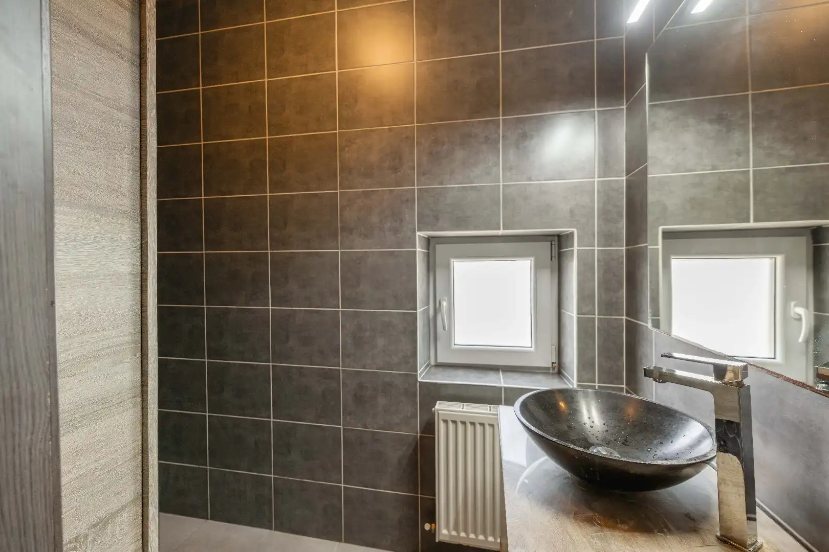 HALF OPEN BEBOUWING OP 267 m² MET GUNSTIGE LIGGING  foto 13
