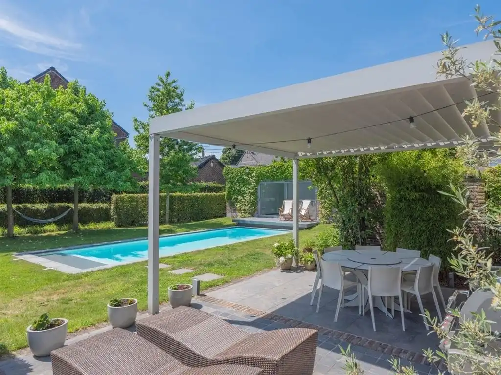 Unieke karakterhoeve met loftsfeer, design, verwarmd zwembad & poolhouse foto 6