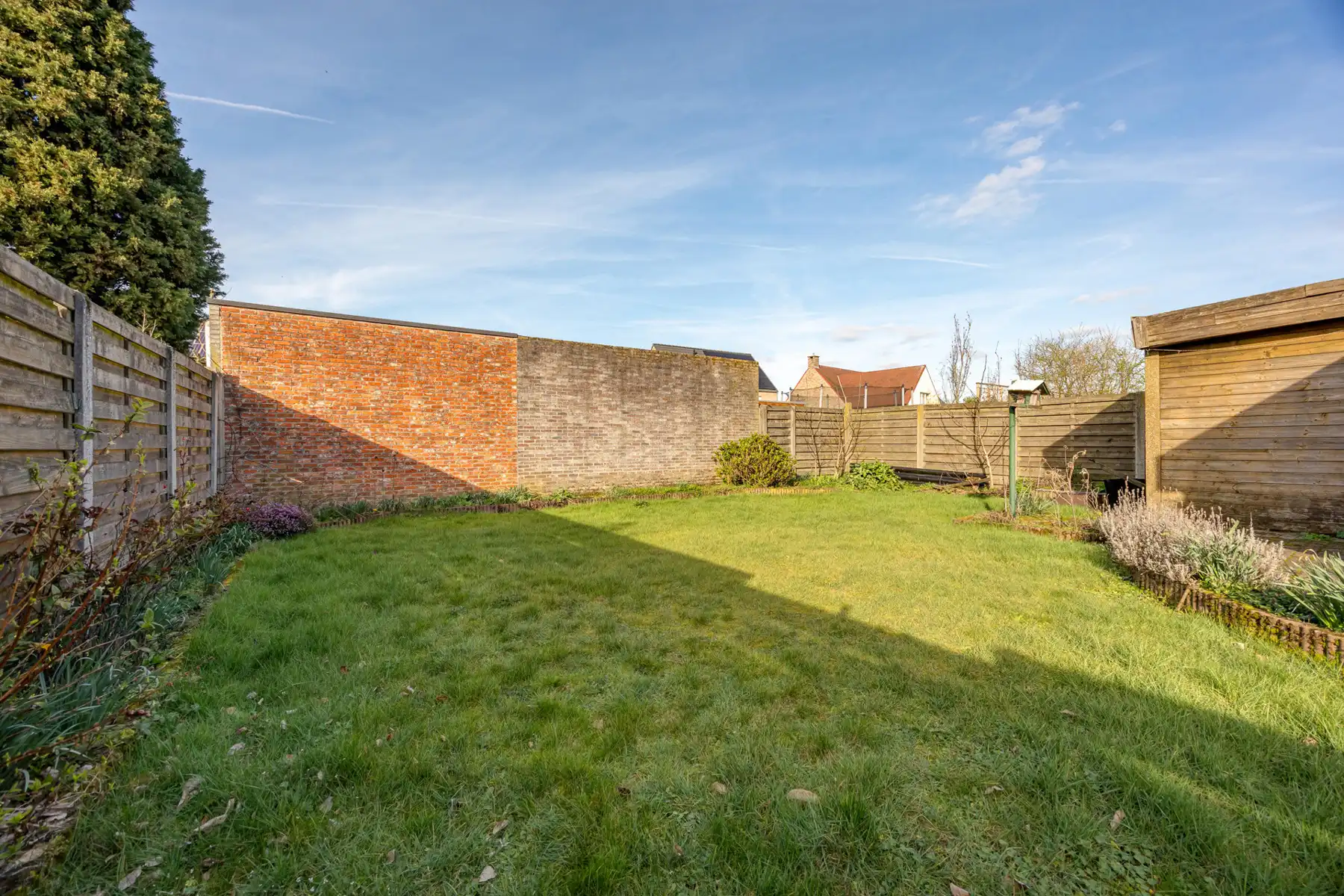 Gebouw bestaande uit 2 wooneenheden in een rustige straat in het centrum van Beerse op een perceel van ca 463 m². foto 13
