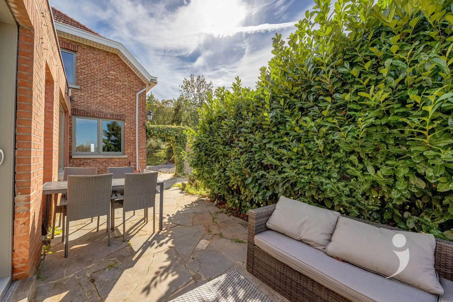 Karaktervolle gerenoveerde woning in Gelrode foto 28