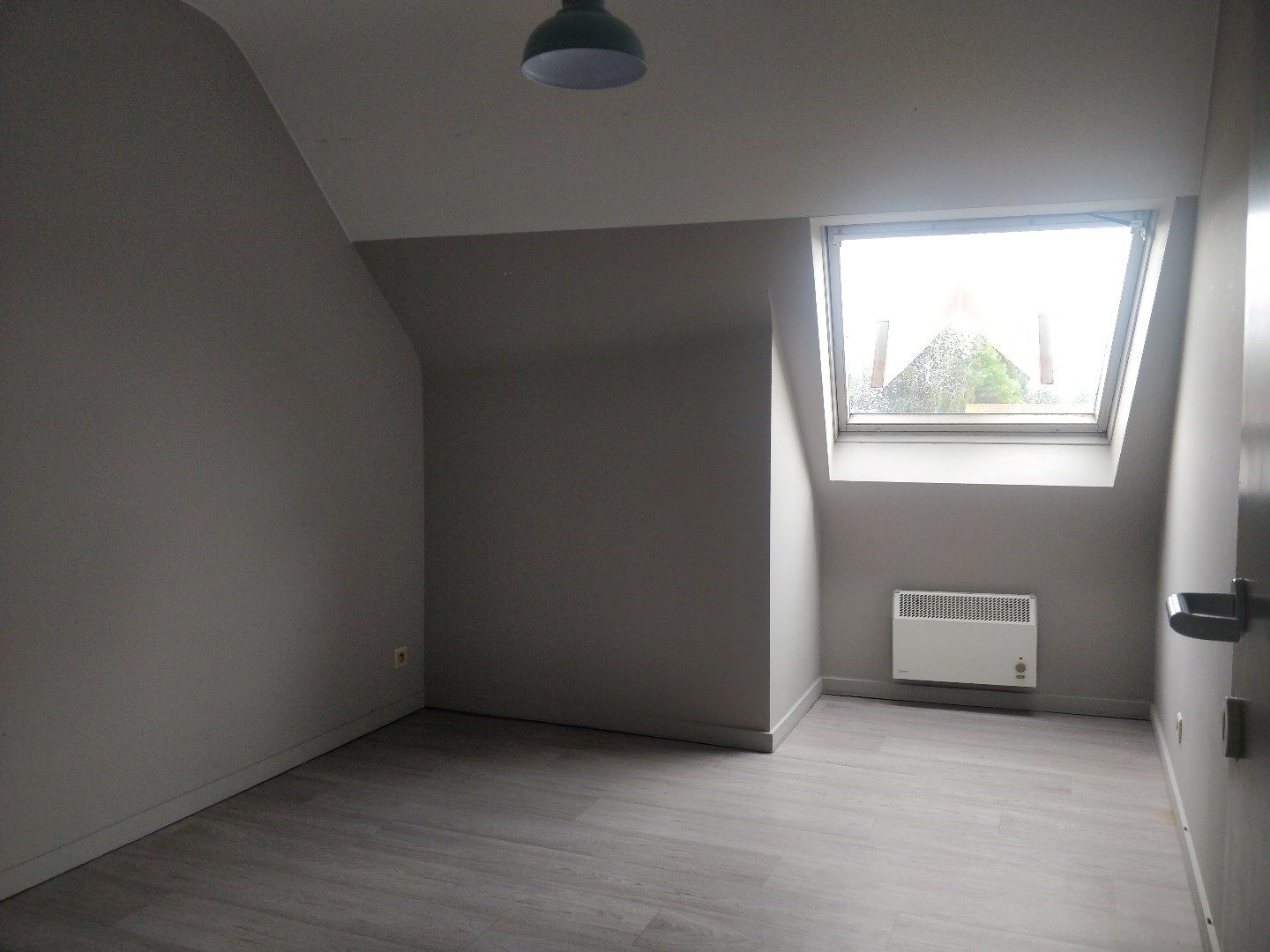 Duplex-appartement te Lokeren op tweede verdieping foto 6