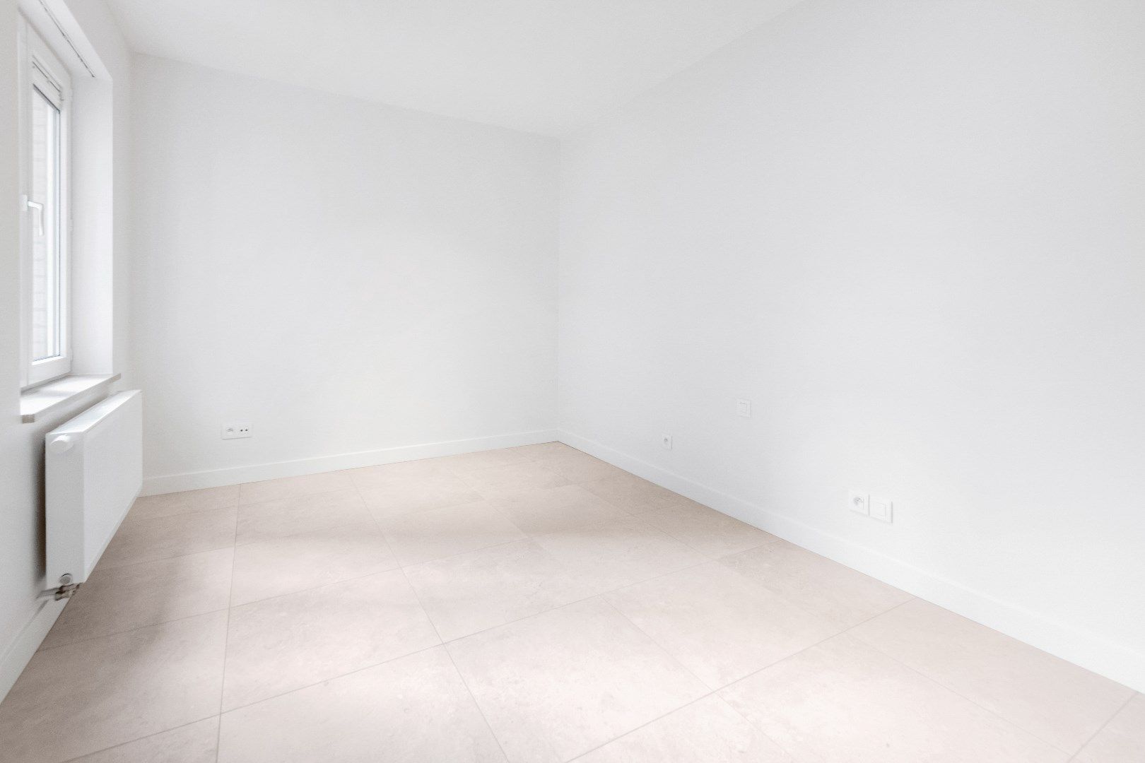 Prachtig gerenoveerd appartement met 2 slpk. gelegen in een rustige zijstraat van de Zeedijk ter hoogte van het Driehoeksplein. Garage mogelijk. foto 7