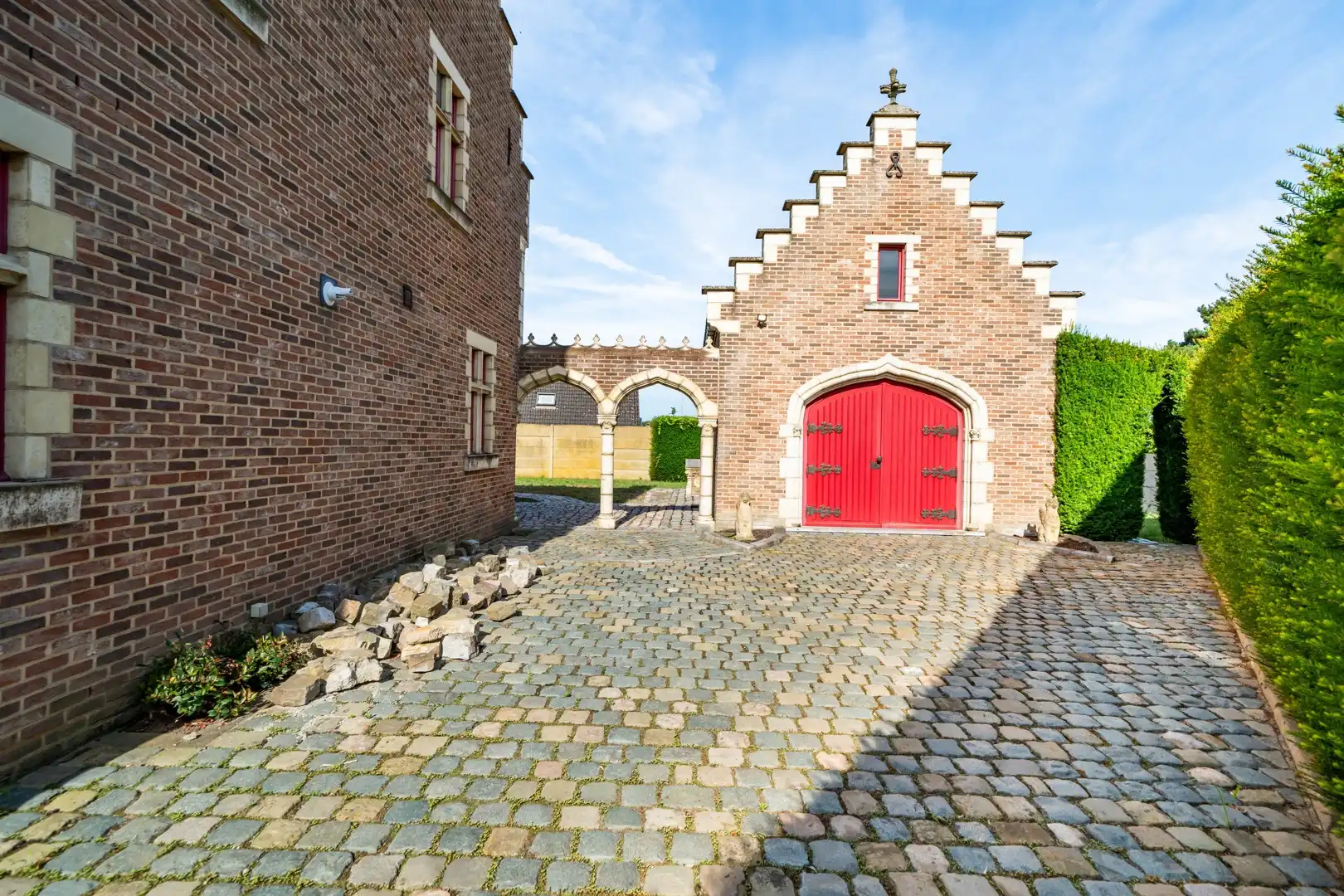 Karaktervolle open bebouwing met authentieke charme in Dilsen-Stokkem foto 41