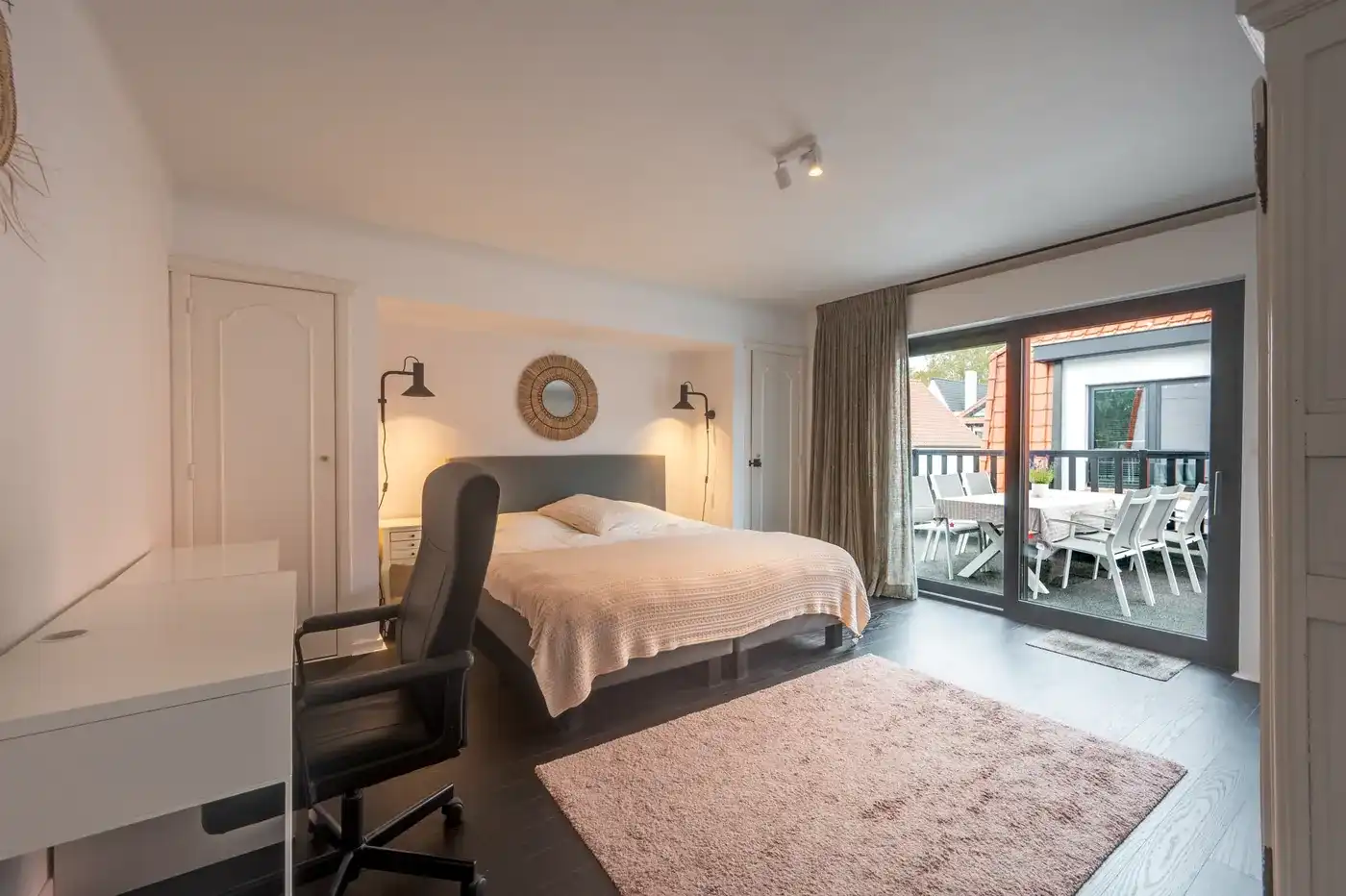 Charmante hoekwoning met prachtig uitzicht over de polders aan het Oosthoekplein foto 11