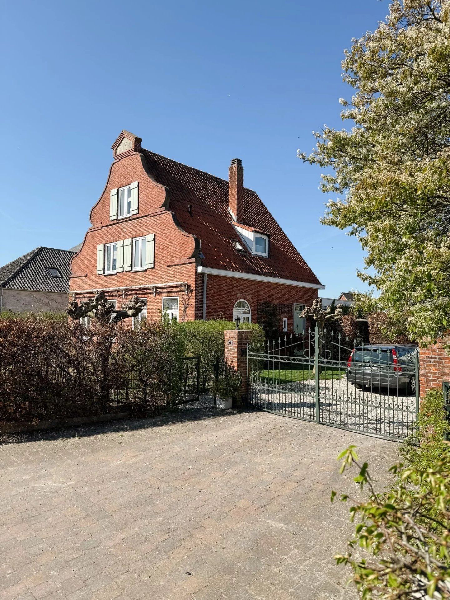 Karaktervolle klokgevel-woning uit 1932 aan de rand van Lommel centrum op een ruim perceel van 1203 m². foto 67