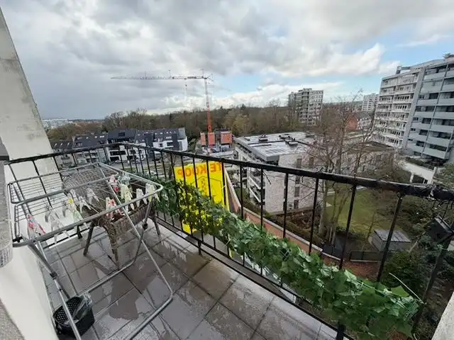 Genk, Reinpadstraat 17 bus 18 - Ruim appartement met 3 slaapkamers, autostaanplaats en kelderberging nabij Genk-centrum. foto 19