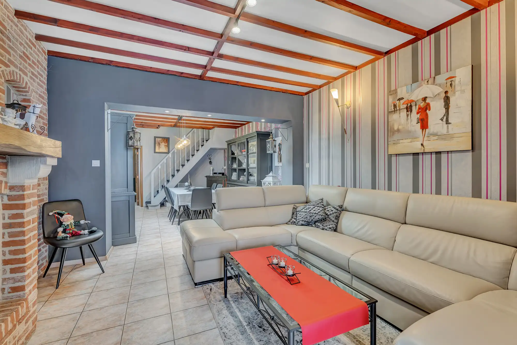 Instapklare woning met ruime bijruimte en garage in Ninove foto 5