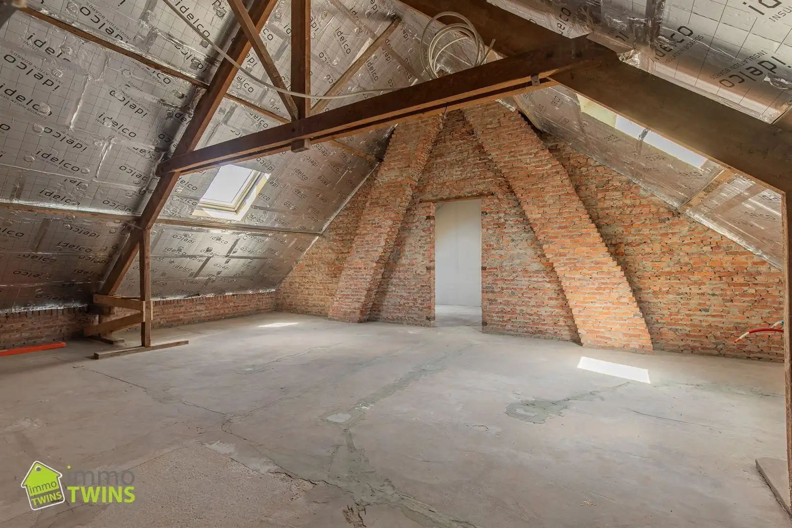 Te koop Instapklare ruime woning met achterliggende weide in Zele foto 28