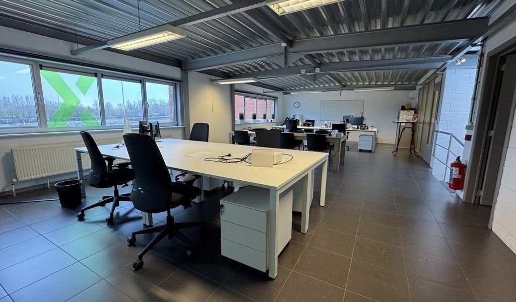 Commercieel gelegen kantoor te huur aan R4 in Mariakerke (Gent) foto 9