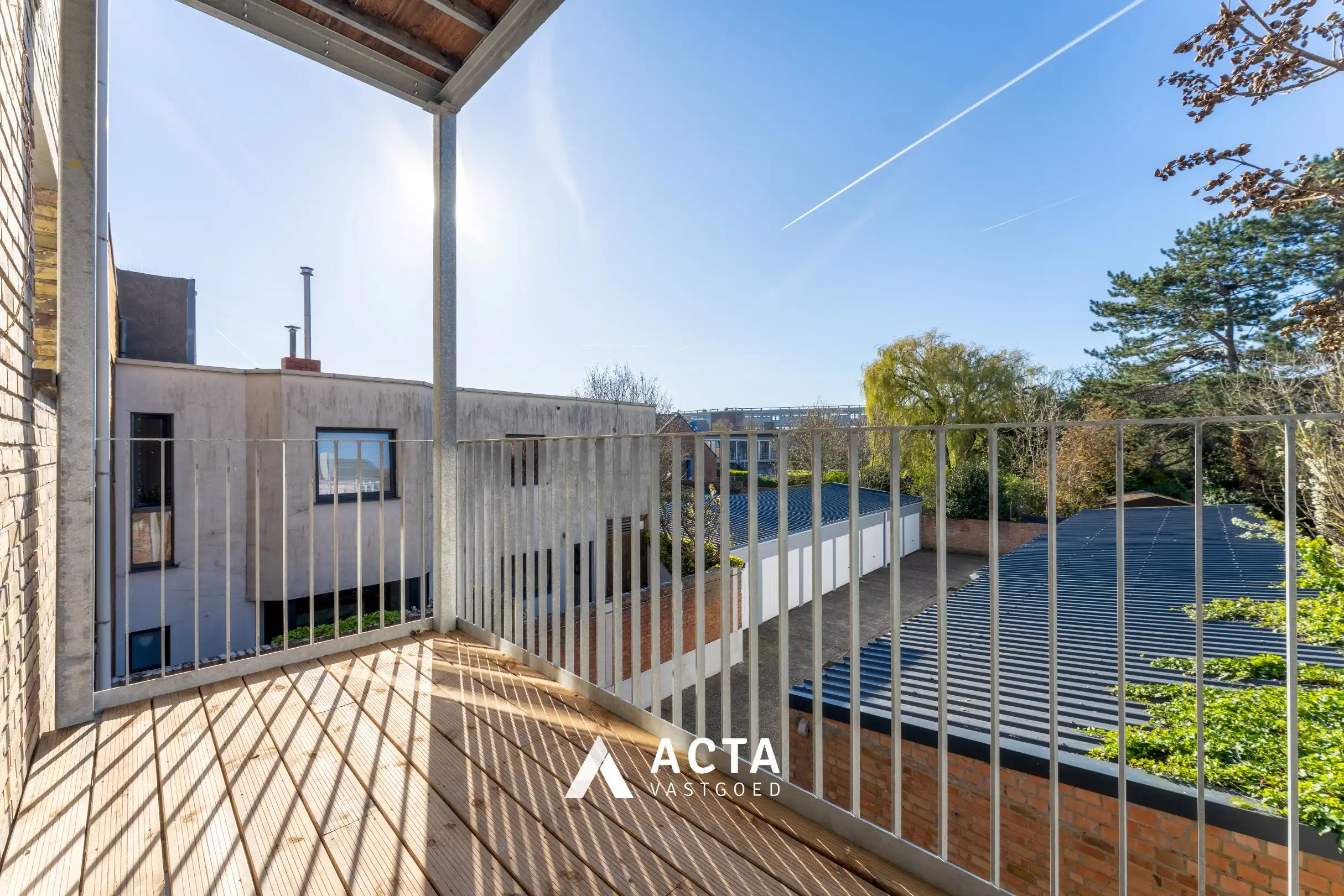 Recent gerenoveerd appartement met 2 slaapkamers  foto 2