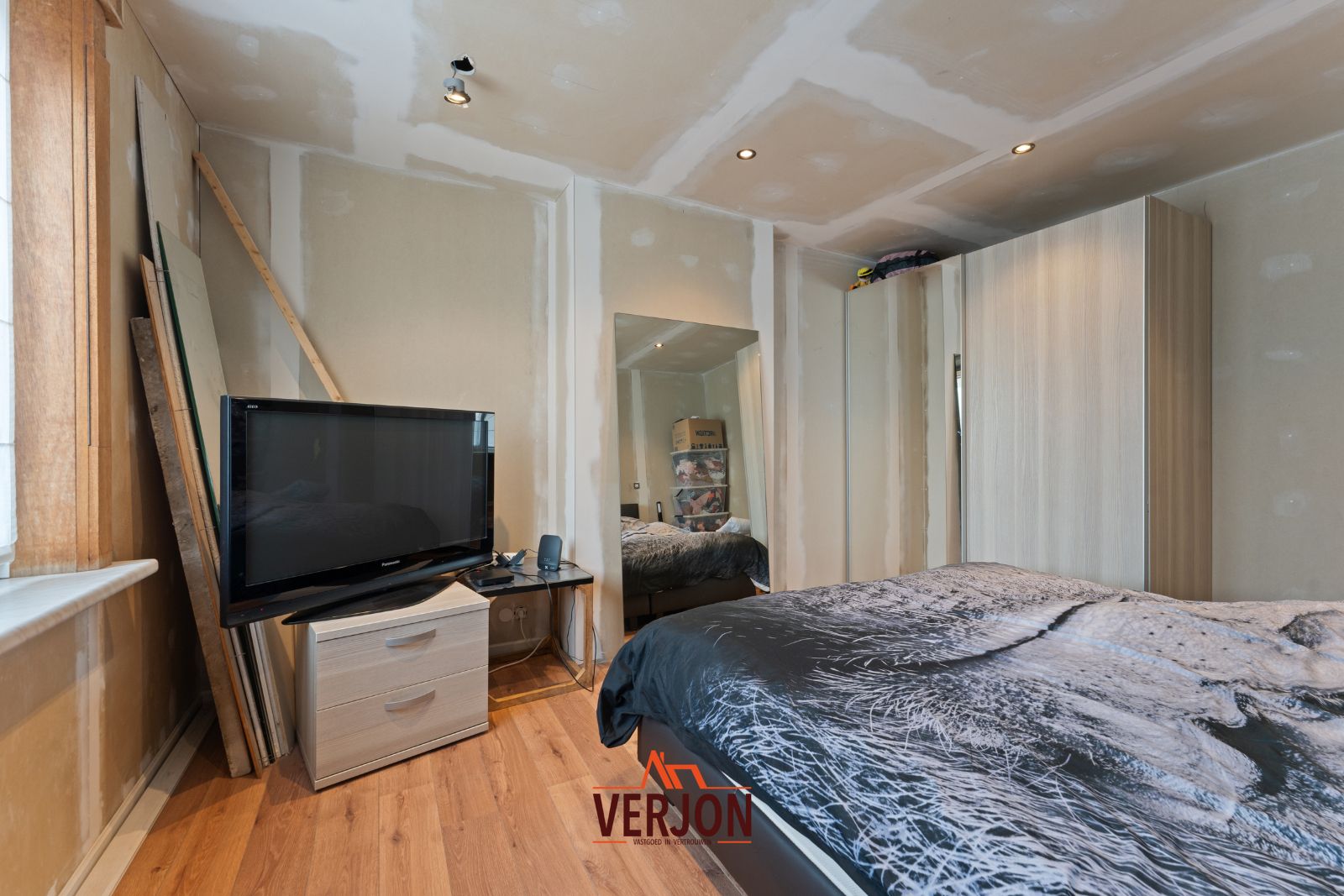 Gezinswoning met 4 slaapkamers, tuin en garage in Emelgem! foto 9