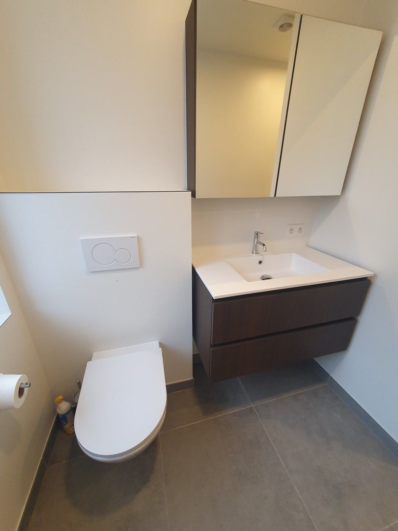 Instapklaar appartement met modern dakterras op de 1ste verdieping foto 10