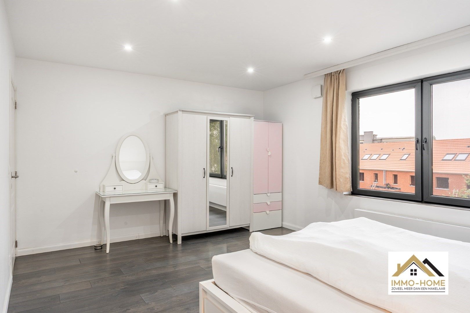 Heel erg ruim dakappartement + garage te Lokeren!  foto 3