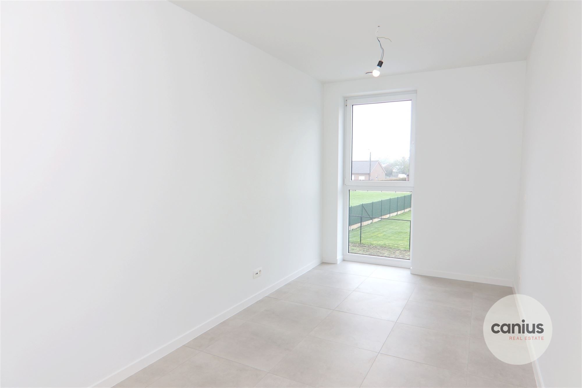 BEN WONING MET 3 SLKS + TUIN IN EEN GROENE OMGEVINGg foto 13