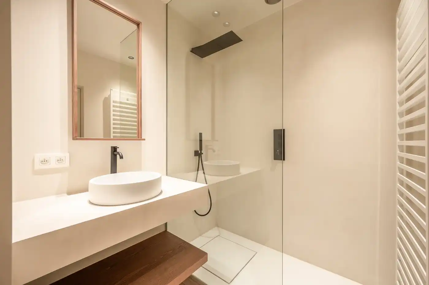 Luxueus gerenoveerde villa met zwembad op een toplocatie in een rustige residentiële wijk van het Zoute. foto 36