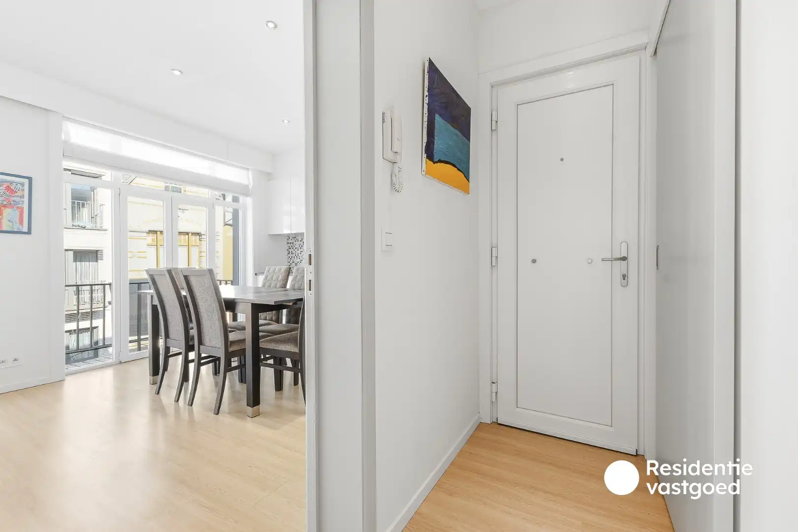 Instapklaar gerenoveerd 2-slaapkamerappartement in het centrum van Wenduine foto 7