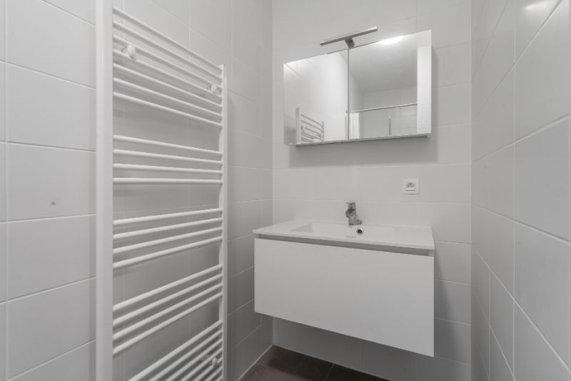 Instapklaar gelijkvloers appartement in het hart van Lokeren! foto 12
