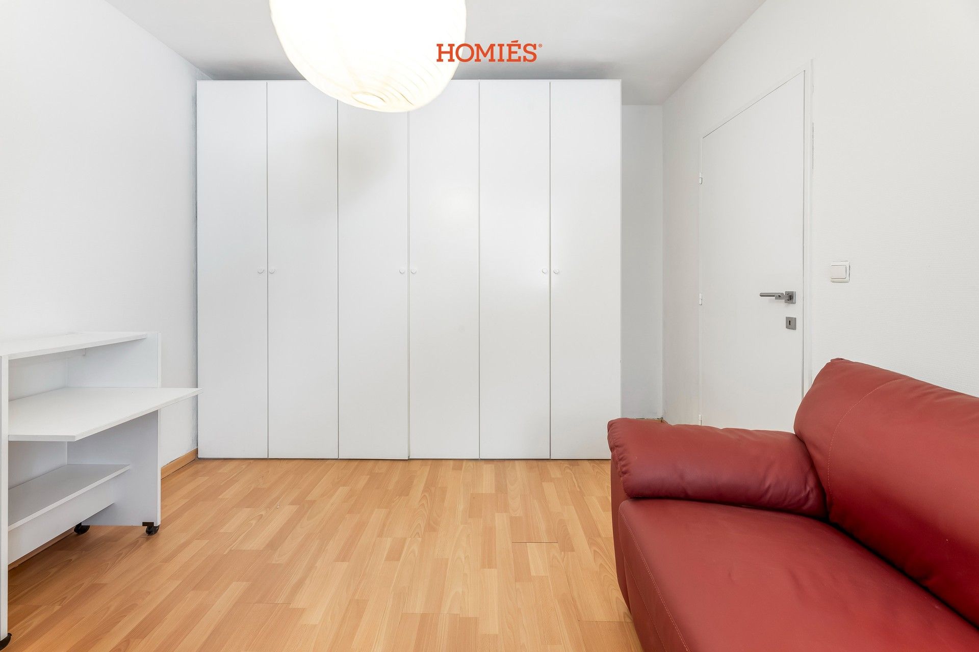 Bemeubeld 2-slpk appartement met riant terras en garagebox foto 10