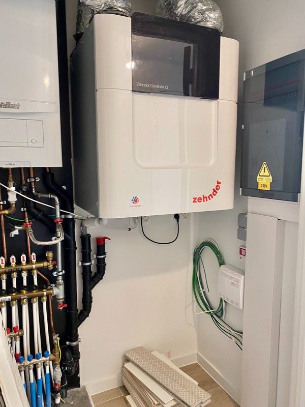 Hippe stadsmus(sen) gezocht voor 1 slaapkamer app. op 13° V met staanplaats en kelderberging foto 4