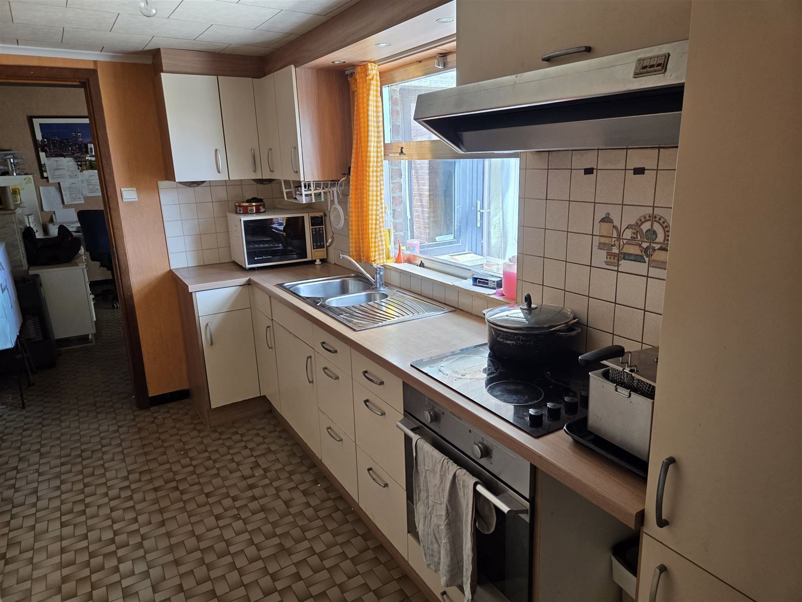 Ruime halfopen woning te Brakel foto 5