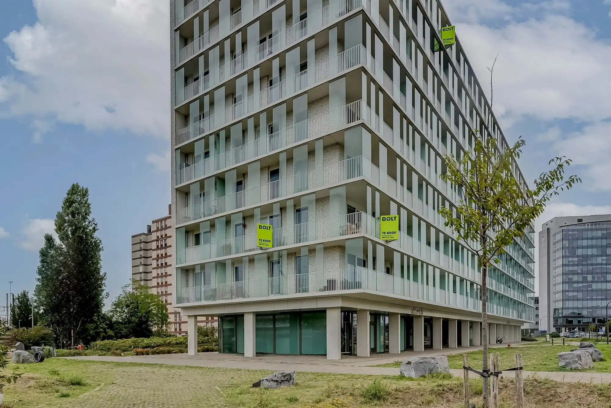 Luxueus hoekappartement met ruim zuidgericht terras foto 16