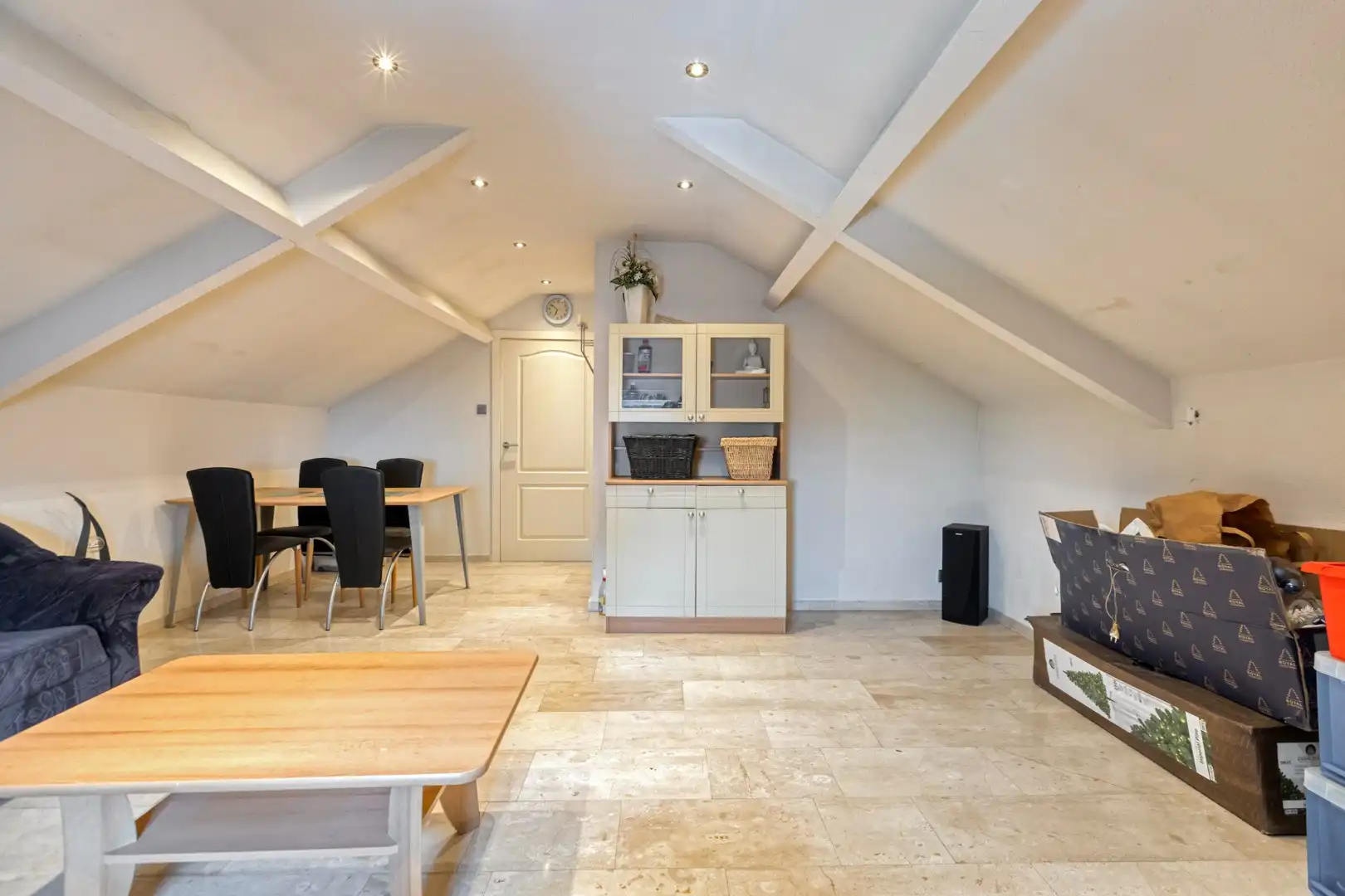 Charmante gezinswoning op ruim perceel foto 38