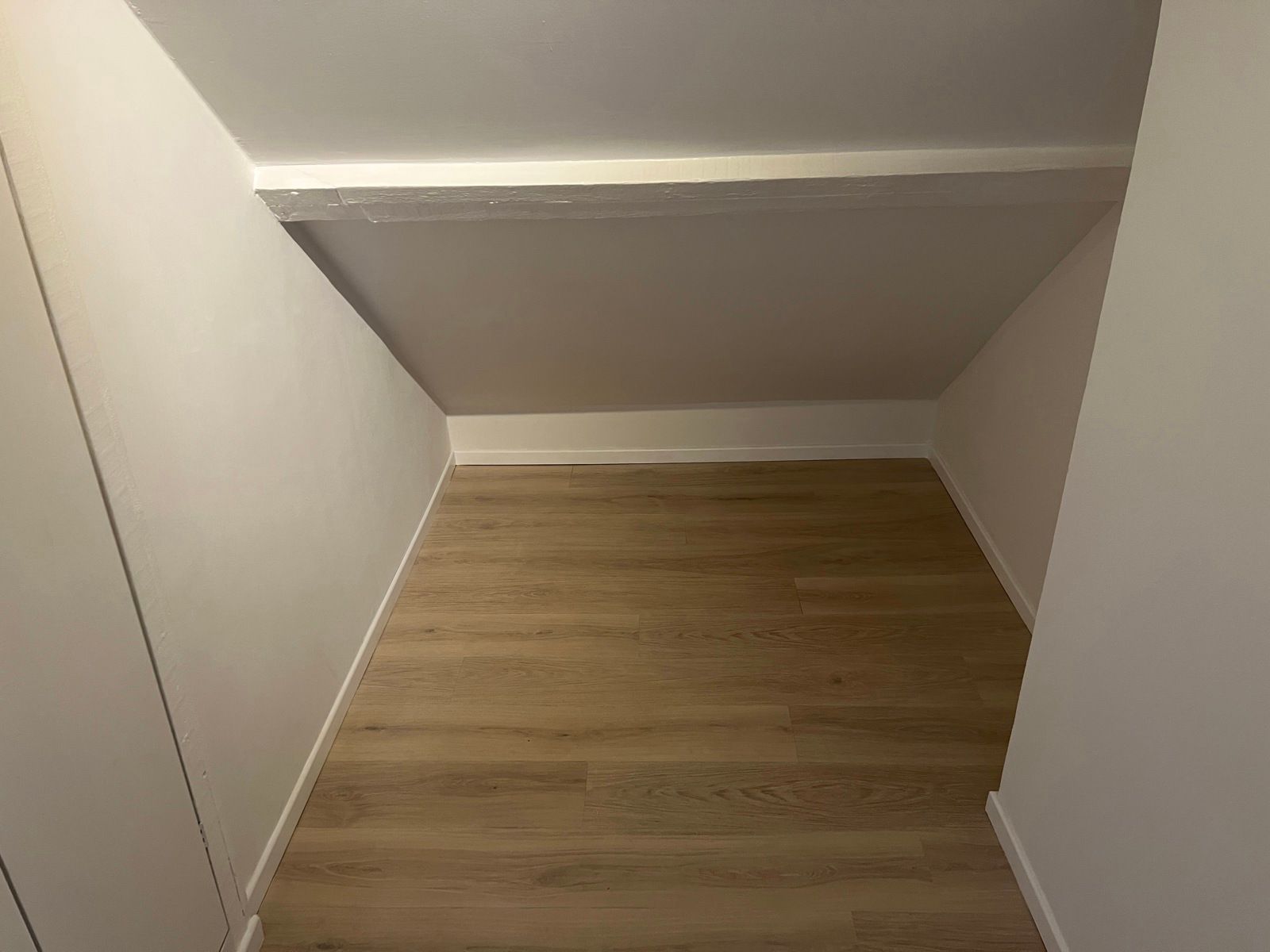 VOLLEDIG GERENOVEERD TRIPLEXAPPARTEMENT TE HUUR IN ZELLIK! foto 15