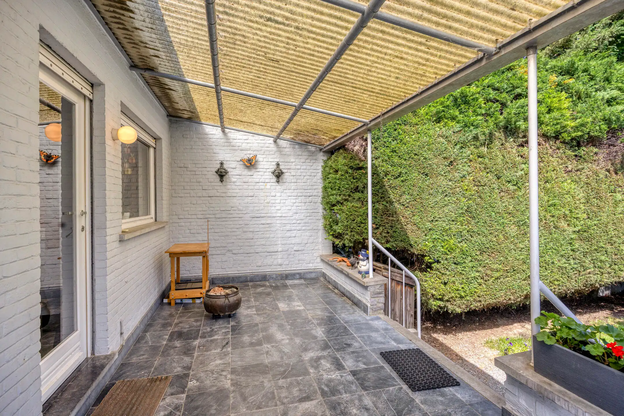 Halfopen woning met ruime garage en uitbreidingspotentieel foto 33