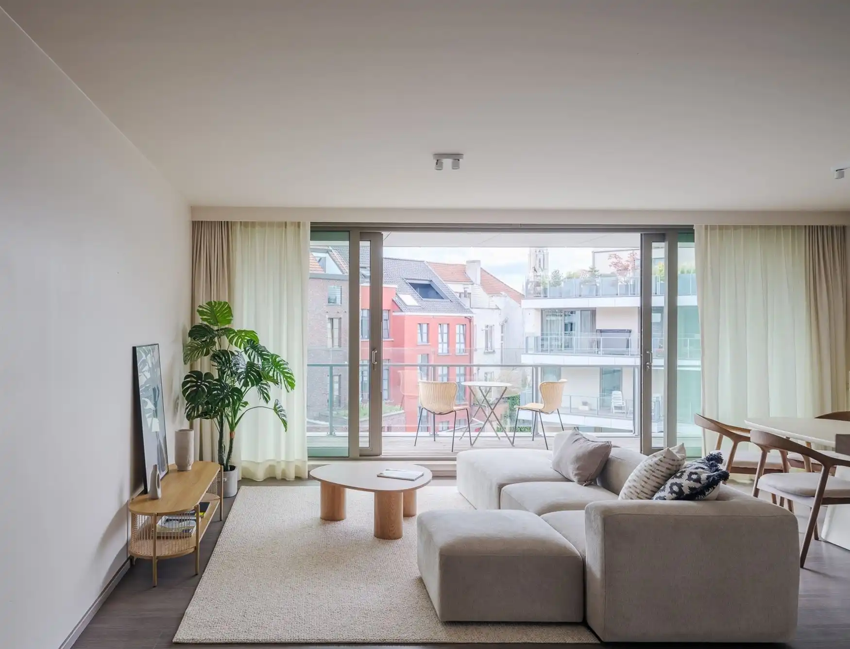 Ruim appartement met zonneterras in hartje Gent foto 2