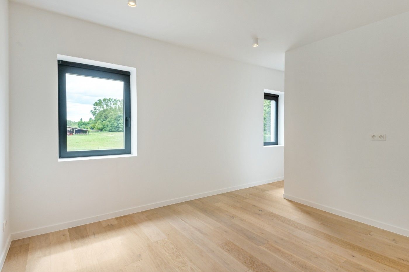Prachtig gerenoveerde, vrijstaande woning met 4 slpk., tuin en polyvalent bijgebouw foto 15